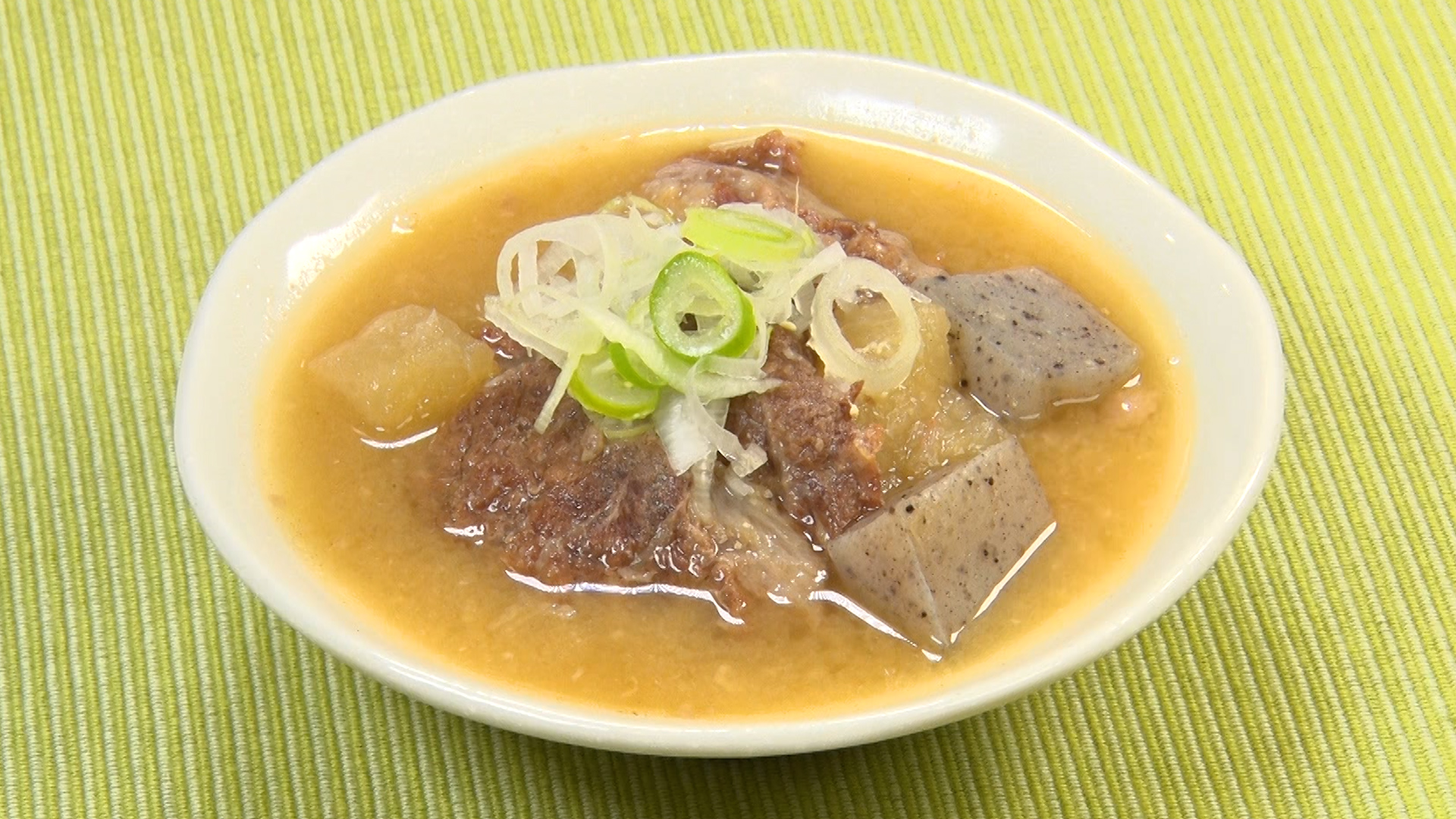 公式全農 どど ん と どんぶり お弁当レシピ 牛すじと大根の煮込み